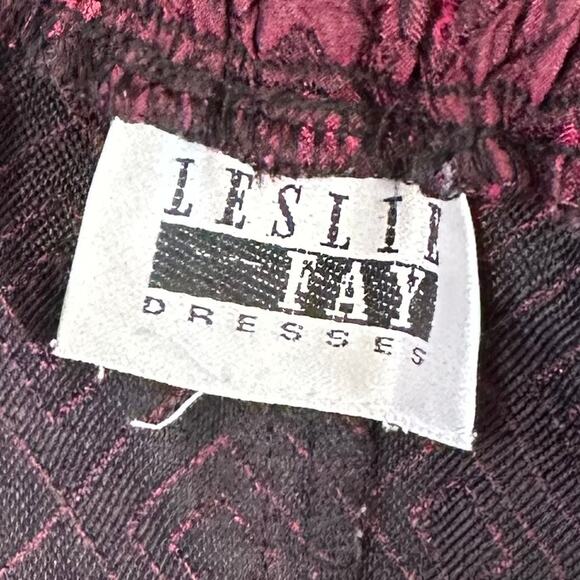 2/$15 Vintage 90s Leslie Fay Midi Skirt Burgundy Red Pull On Size 16 - Picture 4 of 6